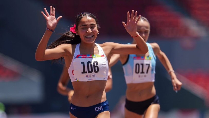 Ex estudiante Valentina Cancino Troncoso brilla a nivel internacional con doble oro y récord en torneo sudamericano