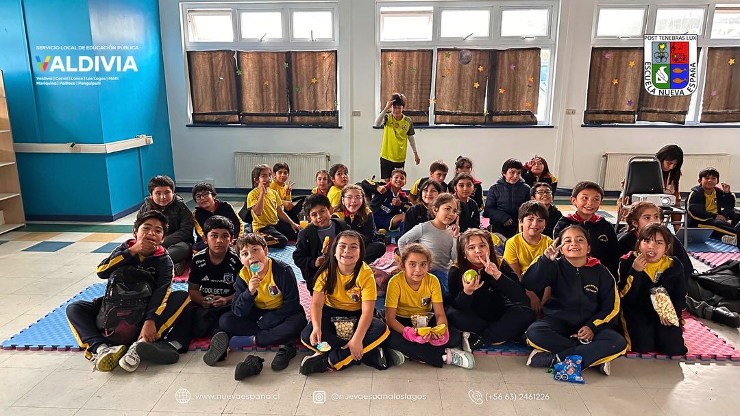 Cine Valores en Acción en Escuela Nueva España